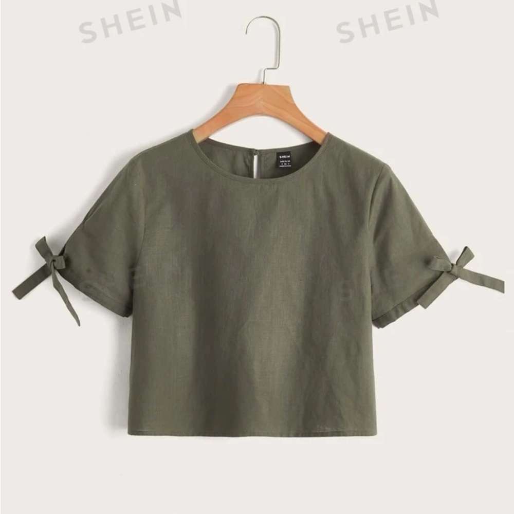 Army green crop top